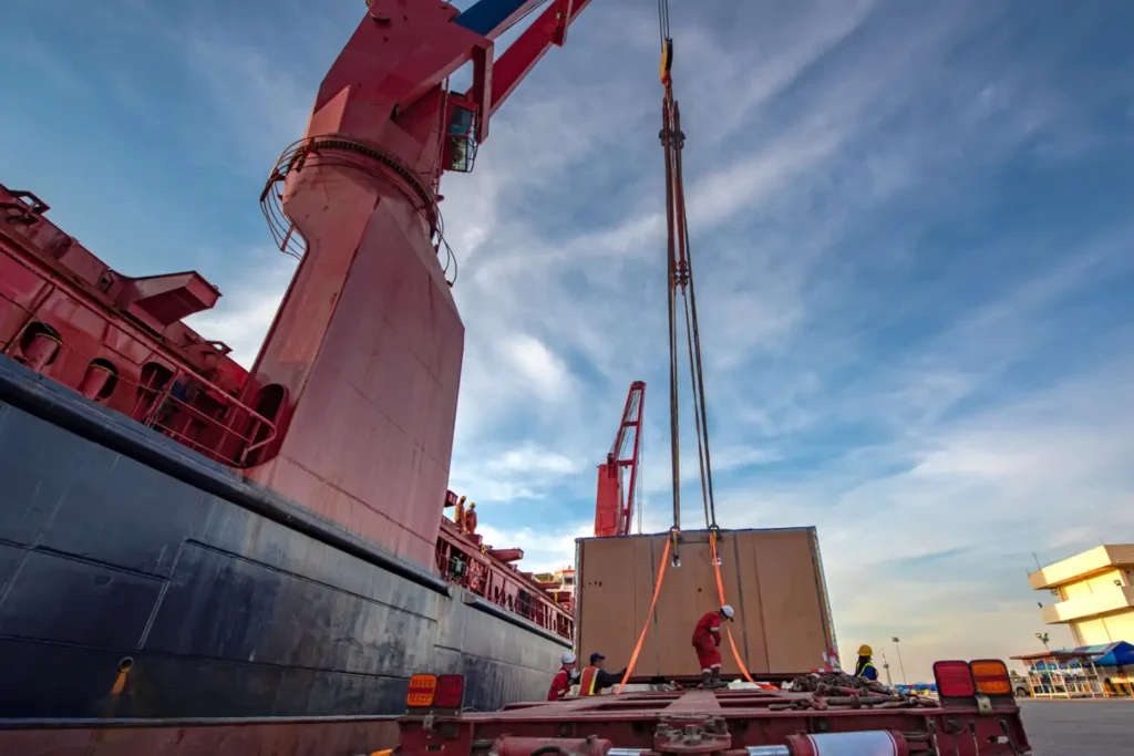 Multipurpose and Heavy Lift Carrier transport wide range of cargo Multipurpose and Heavy Lift Carrier transport wide range of cargo